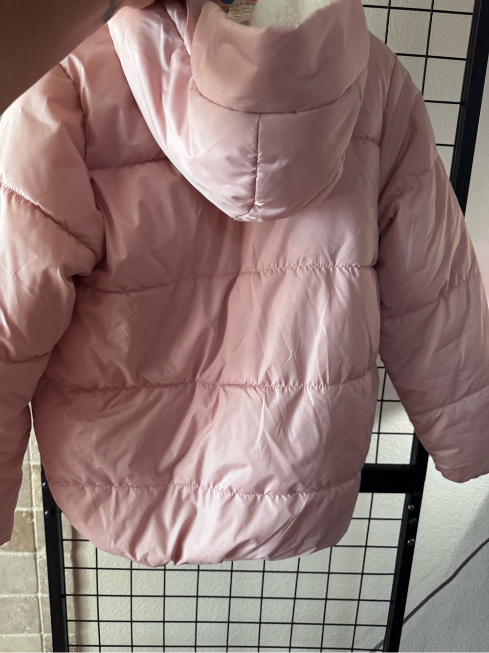 Old Navy Pink Puffer Jacket Girls Size Xlarge(14-16) - Picture 3 of 3